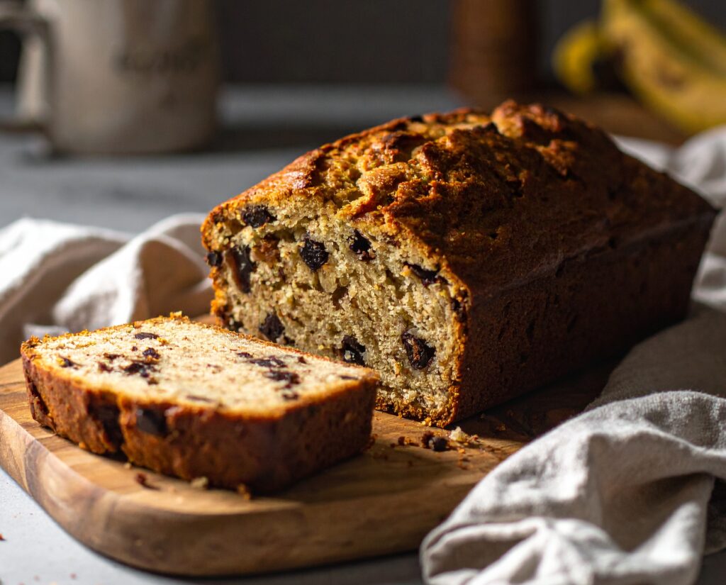Super Moist Chocolate Chip Banana Bread – Easy & Delicious