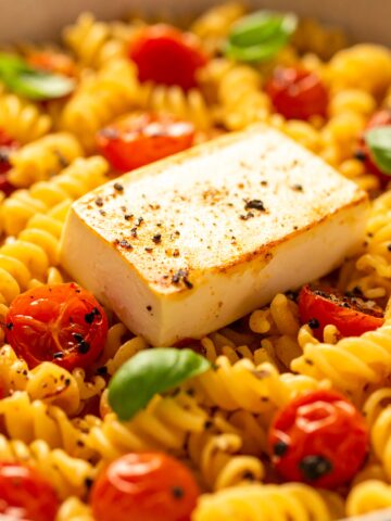 Easy Baked Feta Pasta – Viral, Creamy & Foolproof