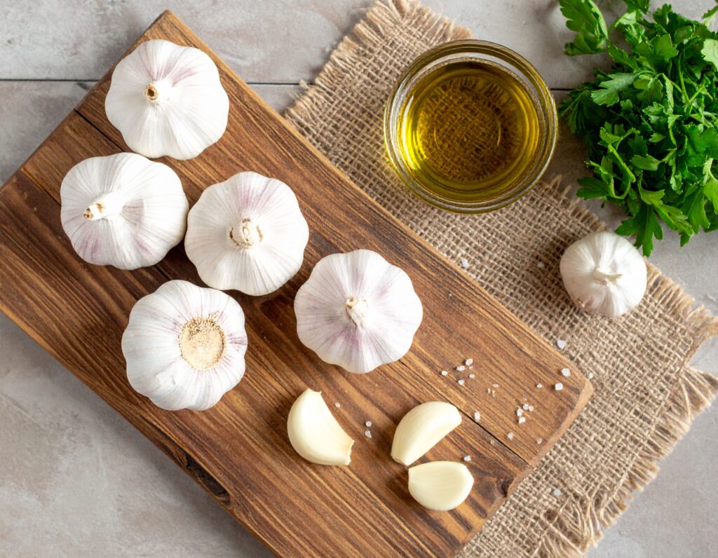 5 Health Benefits of Garlic (and Why I Add It to Everything)