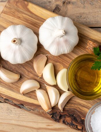 5 Health Benefits of Garlic (and Why I Add It to Everything)