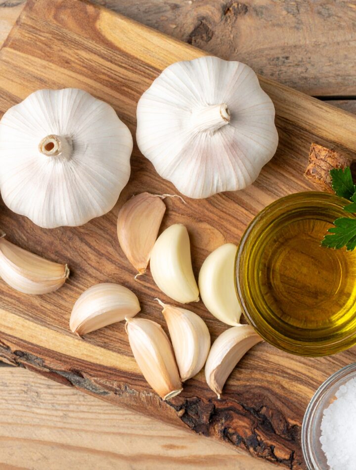 5 Health Benefits of Garlic (and Why I Add It to Everything)